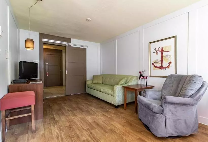 モーテル Clarion Pointe La Malbaie