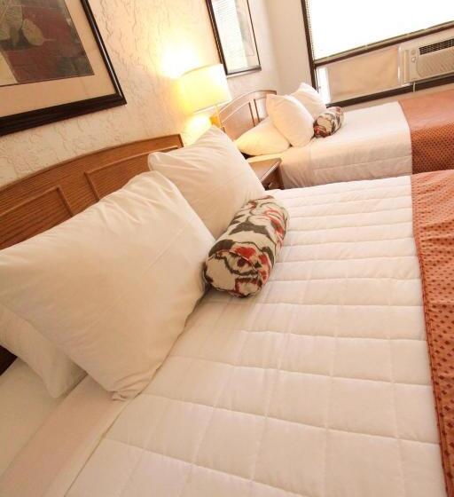 مُتل Crystal Springs Lodge