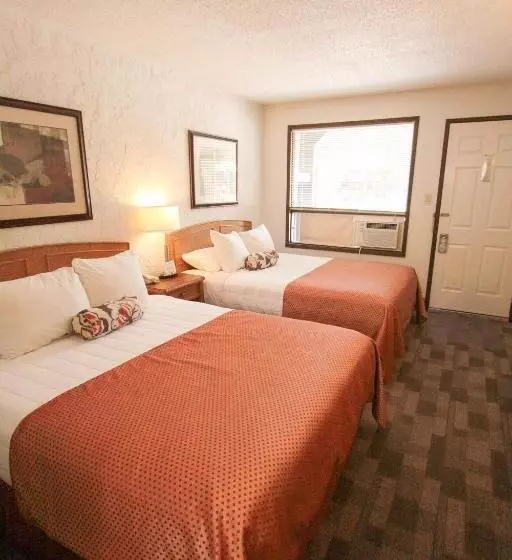 مُتل Crystal Springs Lodge