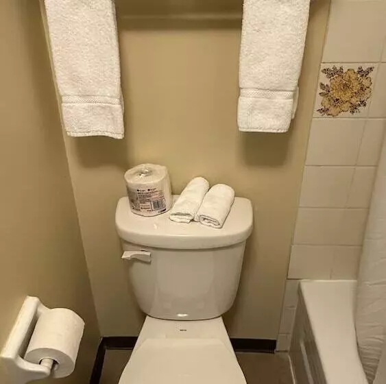 Motelli Lacombe Motor Inn