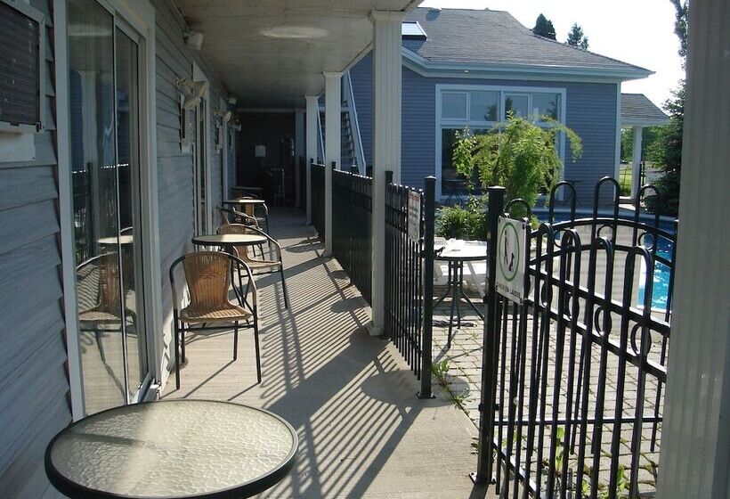 리조트 La Halte Des 103 îles