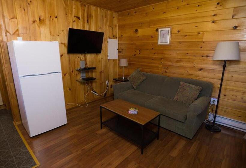 استراحتگاه North Rustico Motel & Cottages