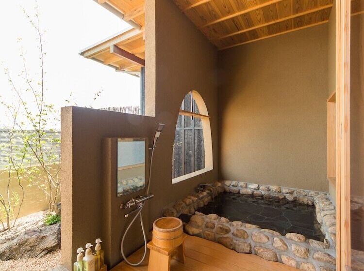 Ryokan Hatago Sakura