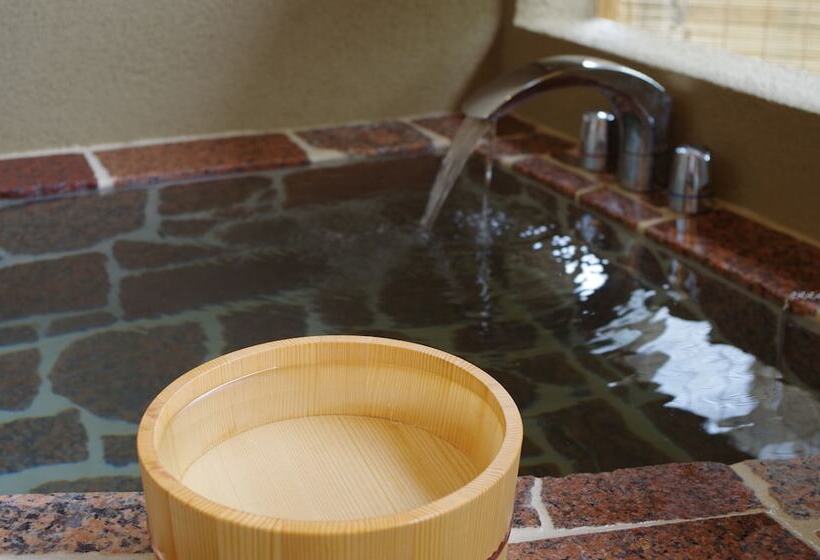 Ryokan Hatago Sakura