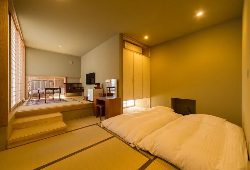 Ryokan Hatago Sakura