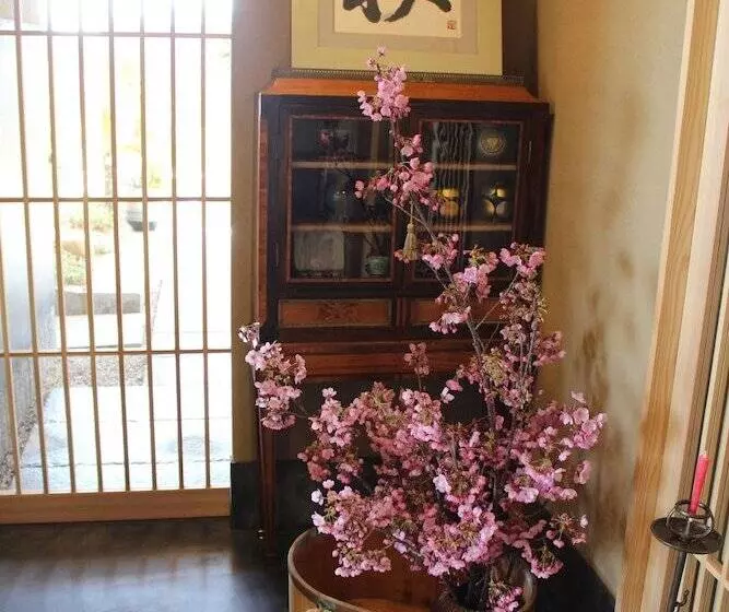 Ryokan Hatago Sakura
