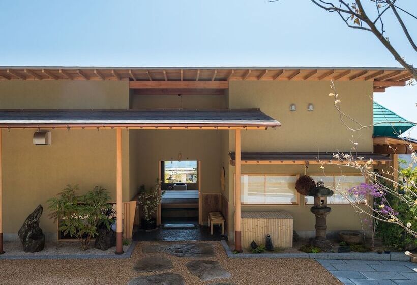 Ryokan Hatago Sakura