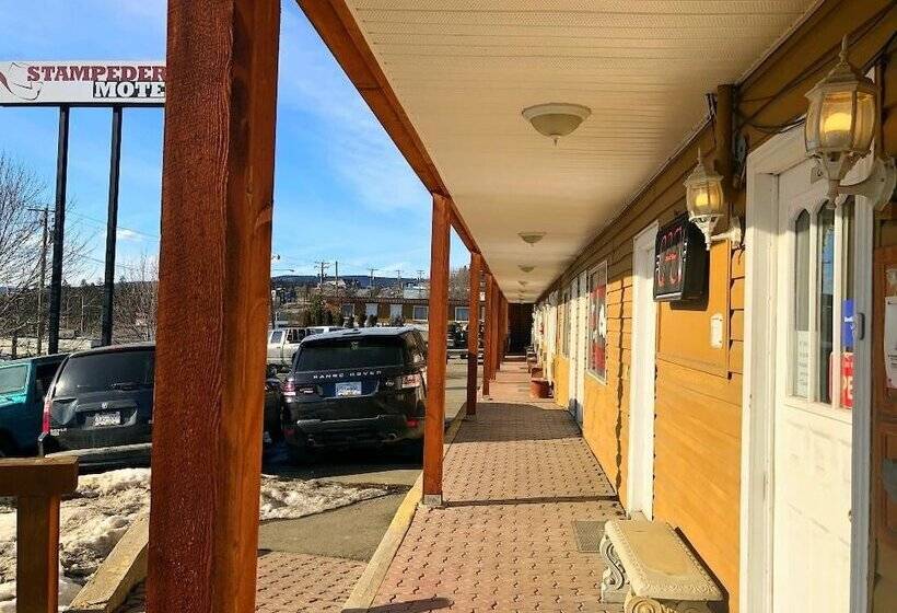 Stampeder Motel