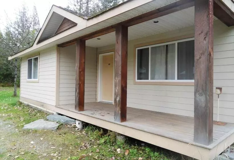 The Hitching Post Motel