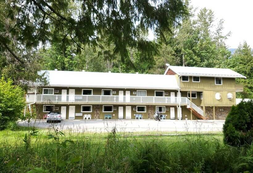 The Hitching Post Motel