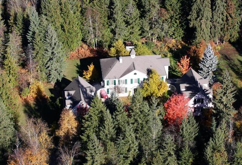 The Inn At The Ninth Hole Bed & Breakfast