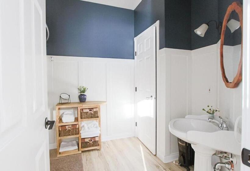 The Inn At The Ninth Hole Bed & Breakfast