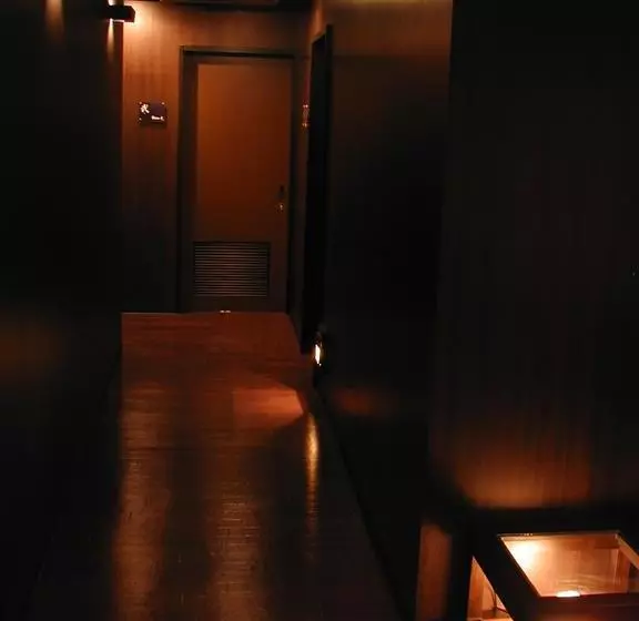 هاستل International Guesthouse Azure Narita