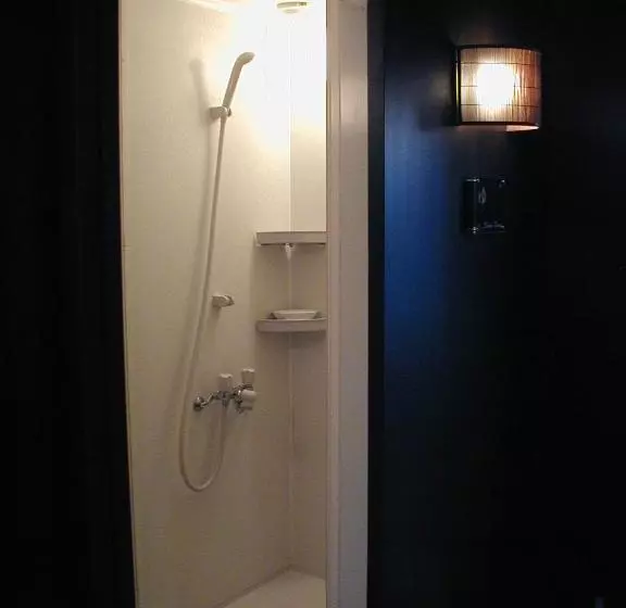 هاستل International Guesthouse Azure Narita