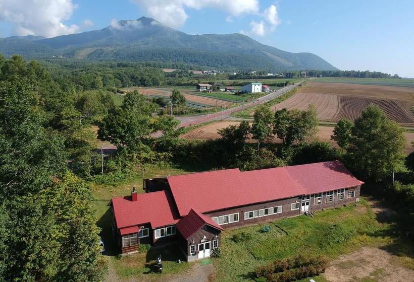 Karimpani Niseko Fujiyama Hostel