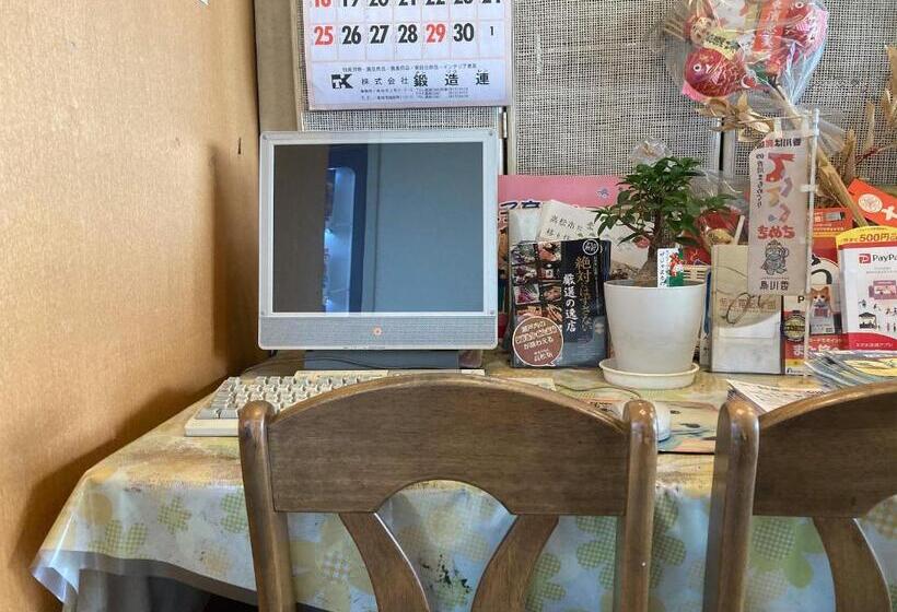 Business Hotel Chateau Est Takamatsu