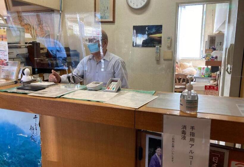 Business Hotel Chateau Est Takamatsu