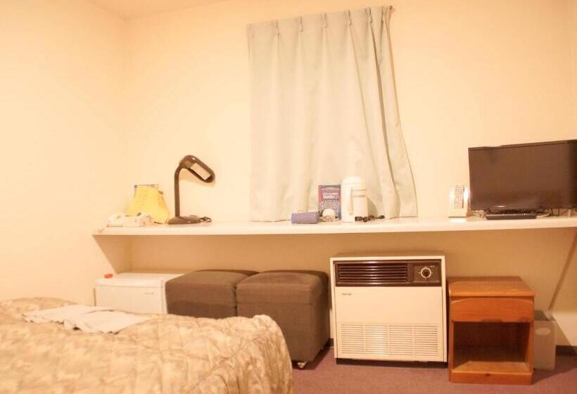 Business Hotel Chateau Est Takamatsu