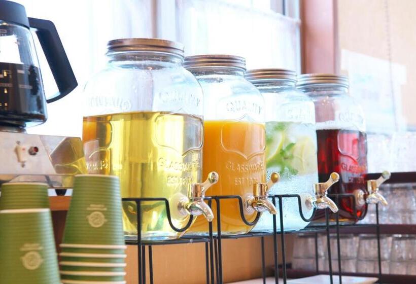 Hotel Chitose Station