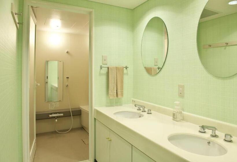 Hotel Chitose Station