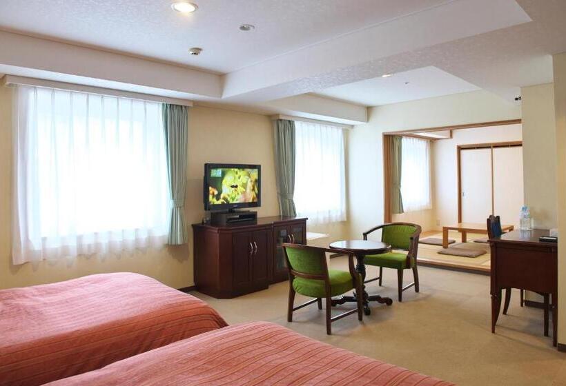 Hotel Chitose Station