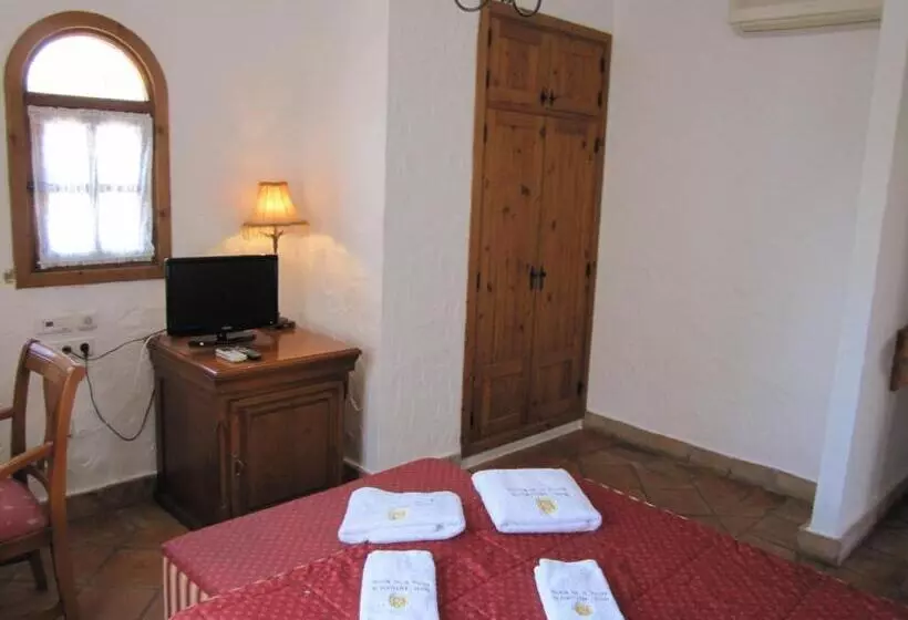 Hotelli Cortijo Las Grullas