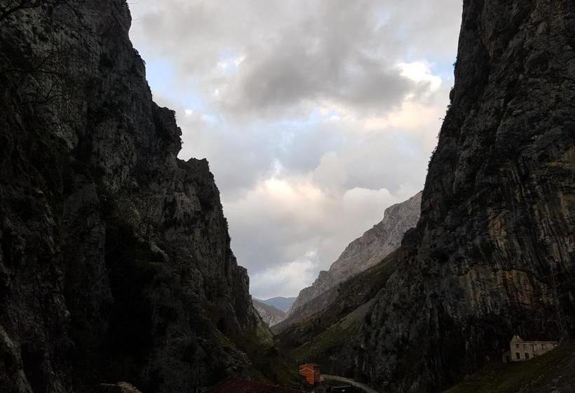 فندق Garganta Del Cares