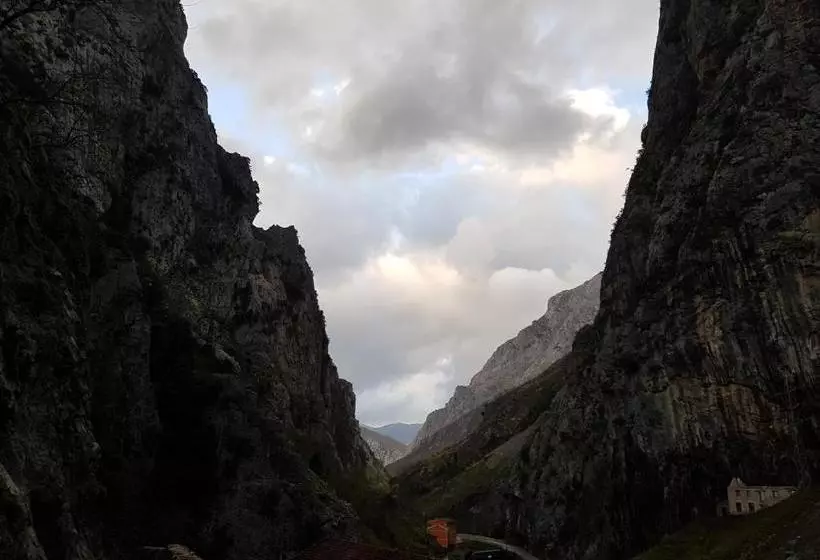 هتل Garganta Del Cares