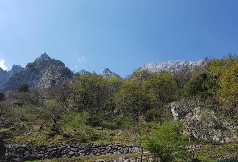 فندق Garganta Del Cares