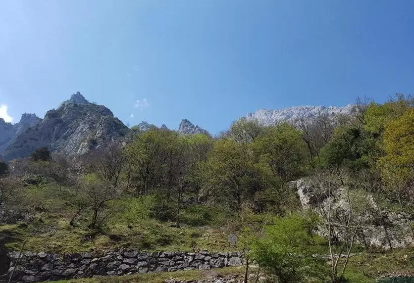 هتل Garganta Del Cares