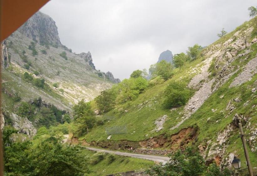 فندق Garganta Del Cares