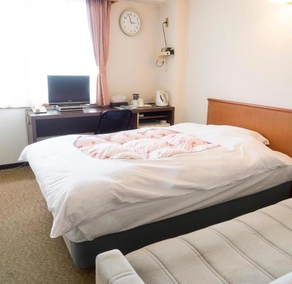 Hotel Hikone Station