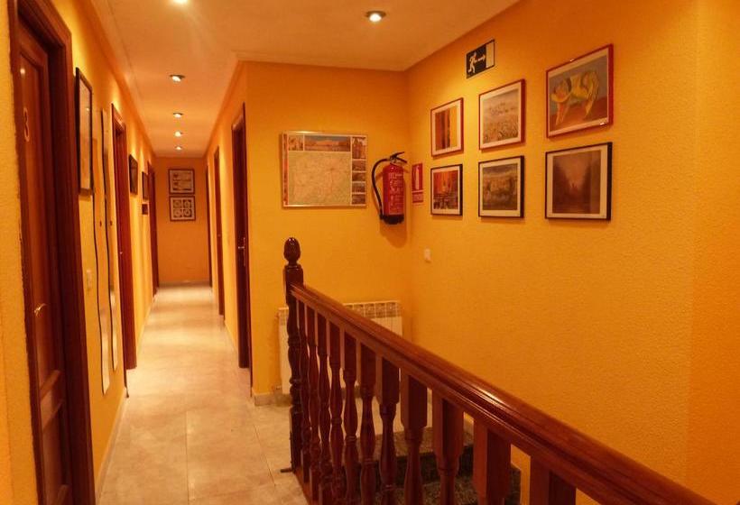 ホテル Hostal Sali