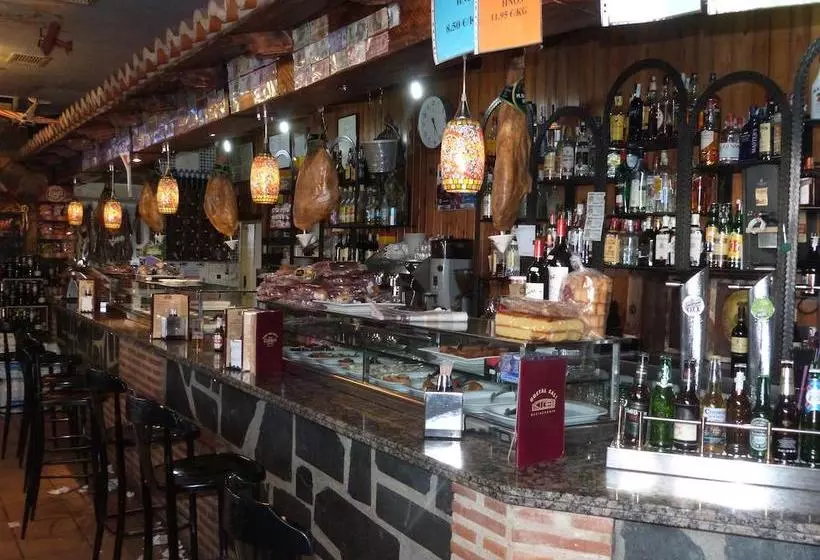 ホテル Hostal Sali