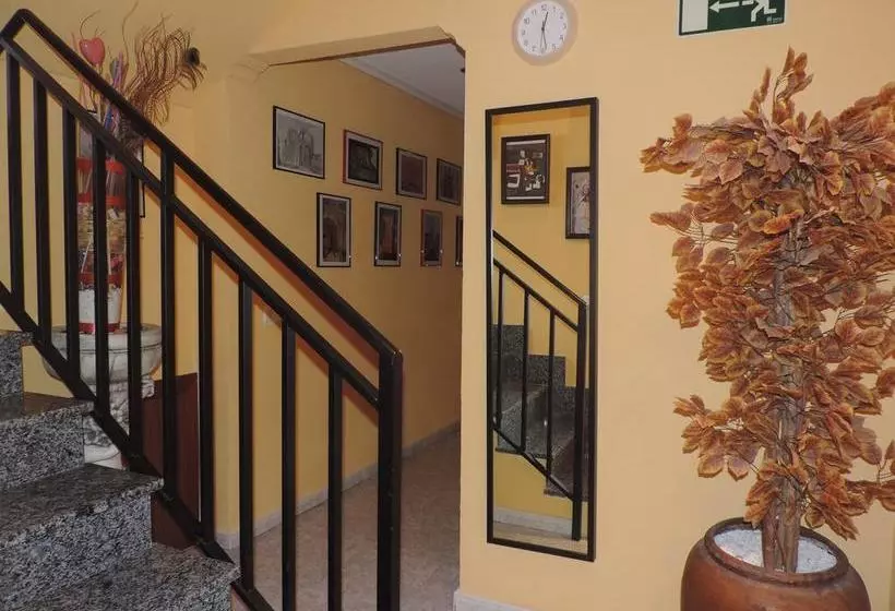 ホテル Hostal Sali
