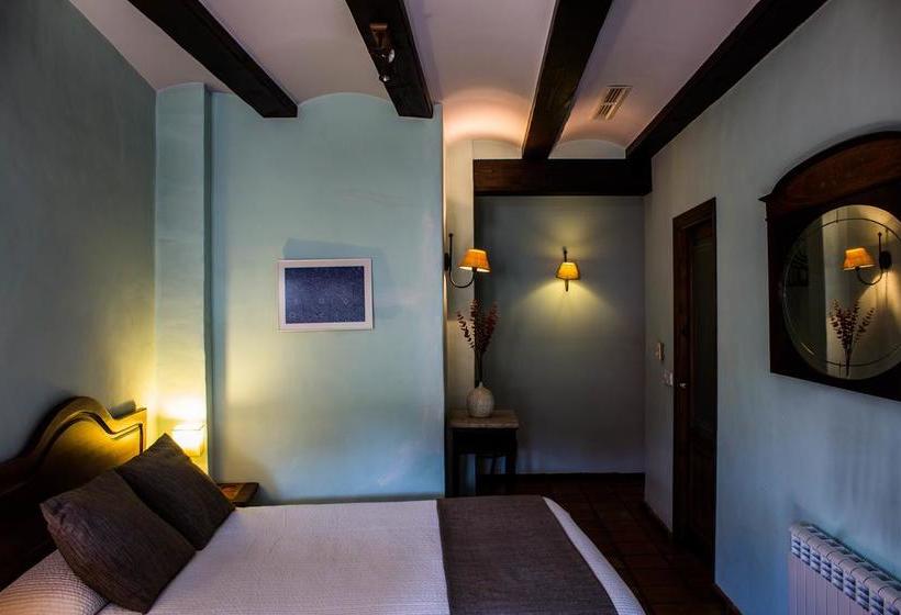 Отель La Font D'alcala