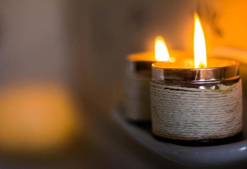 Отель La Font D'alcala