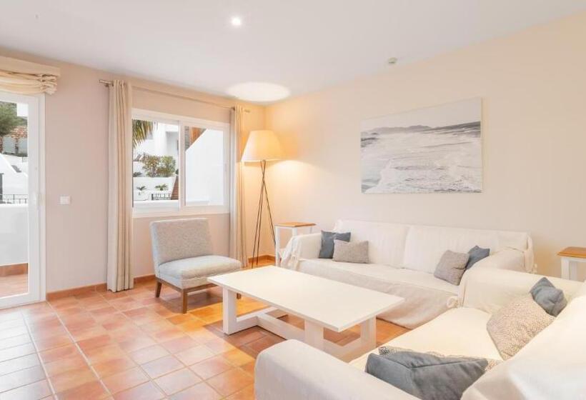 Отель Real Agua Amarga Las Villas