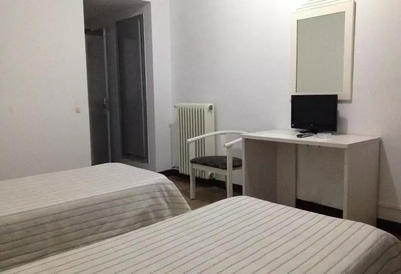 هتل Restaurante Medinya