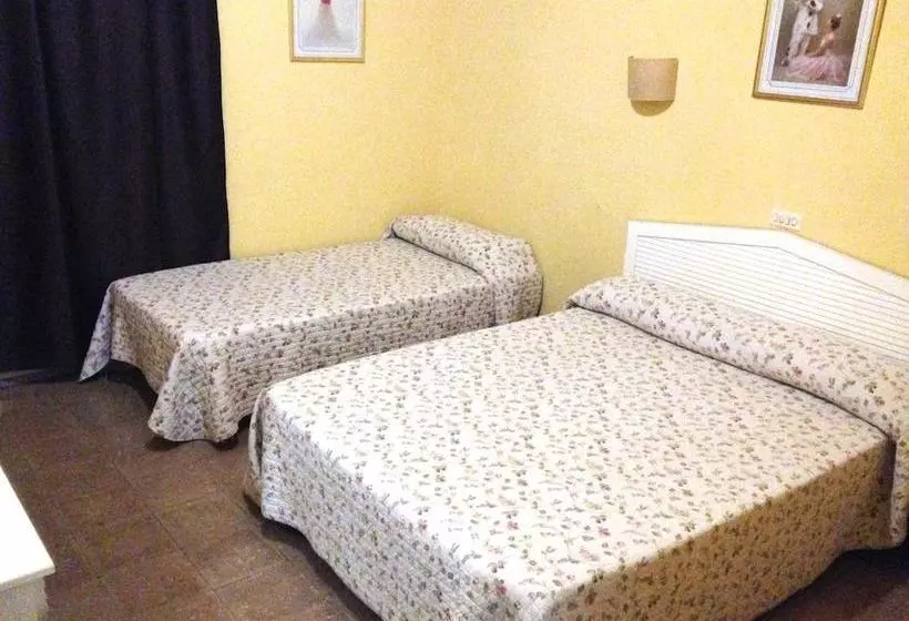 هتل Restaurante Medinya