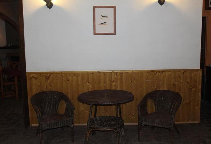 فندق Rural Puerta De Monfragüe