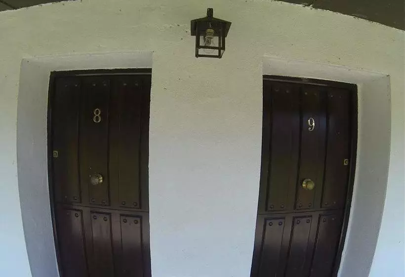 ホテル Rural Puerta De Monfragüe