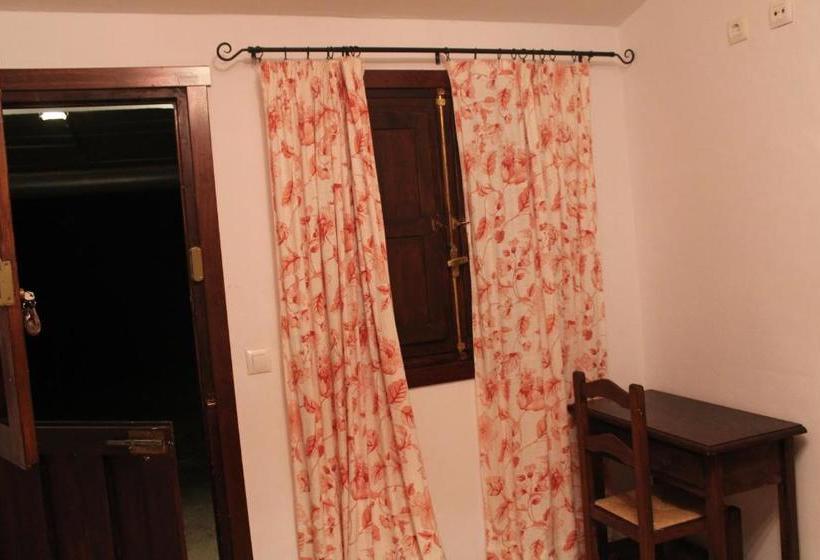 فندق Rural Puerta De Monfragüe