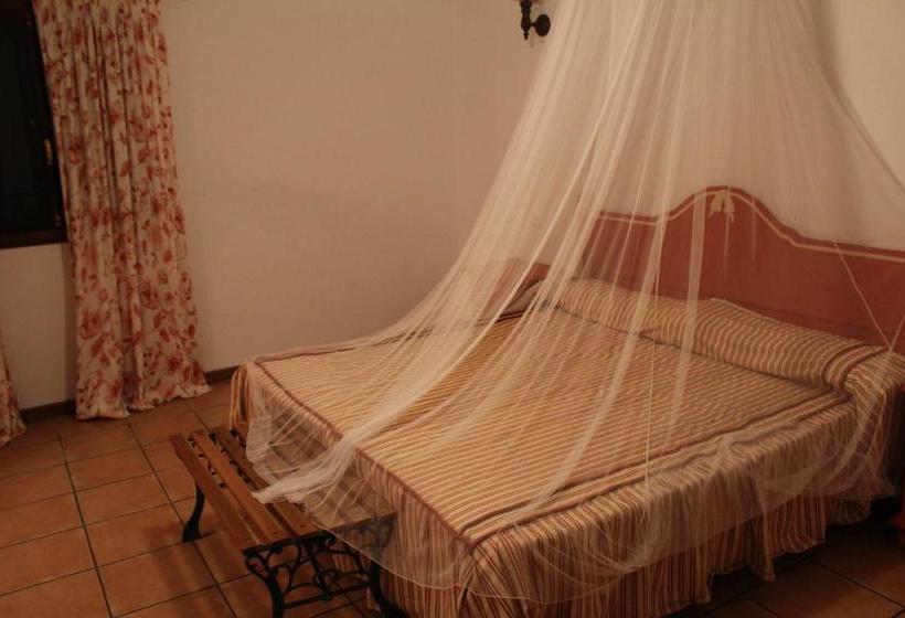 فندق Rural Puerta De Monfragüe