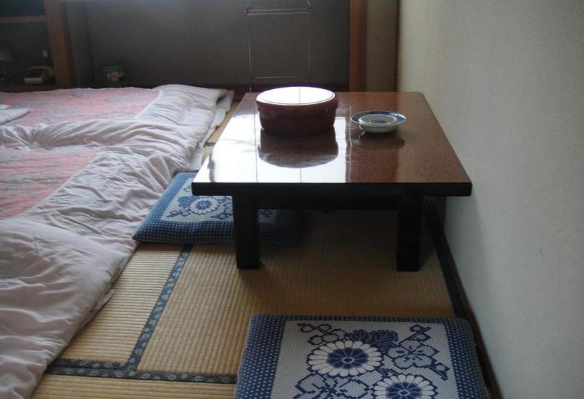 בית מלון כפרי Suehiro