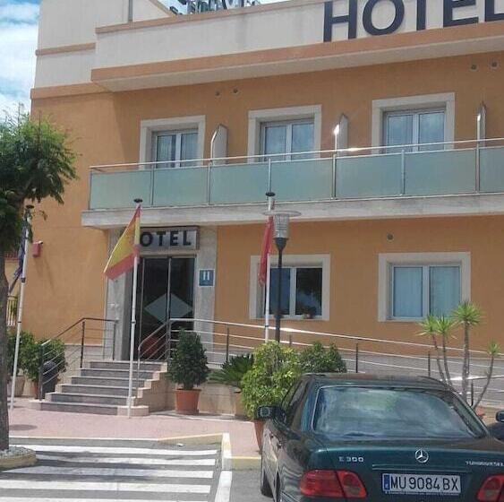 ホテル Totana Sur