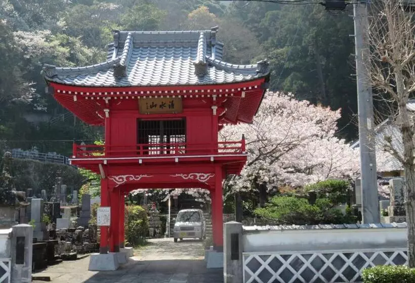 旅館 御宿しんしま