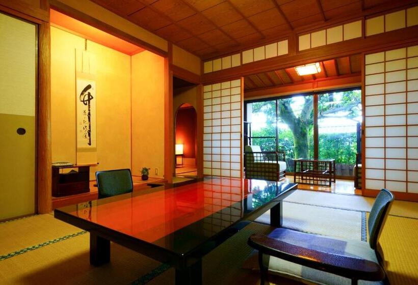 ריוקאן Beppu Showaen