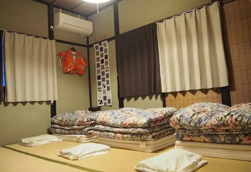 旅館 Kakure Yado Yuji Inn   Hostel
