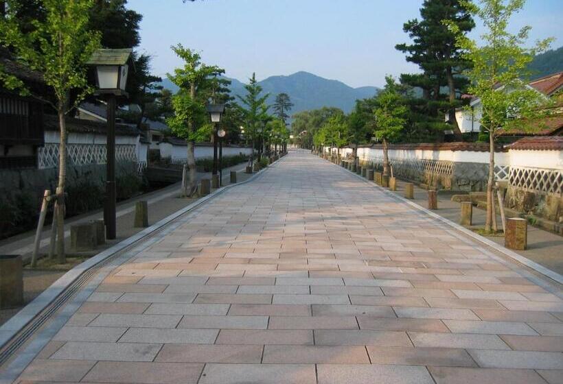 ريوكان Noren Yado Meigetsu